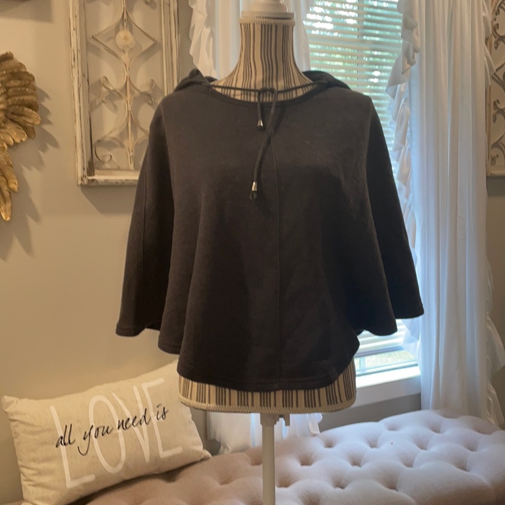 Super cute poncho with hood